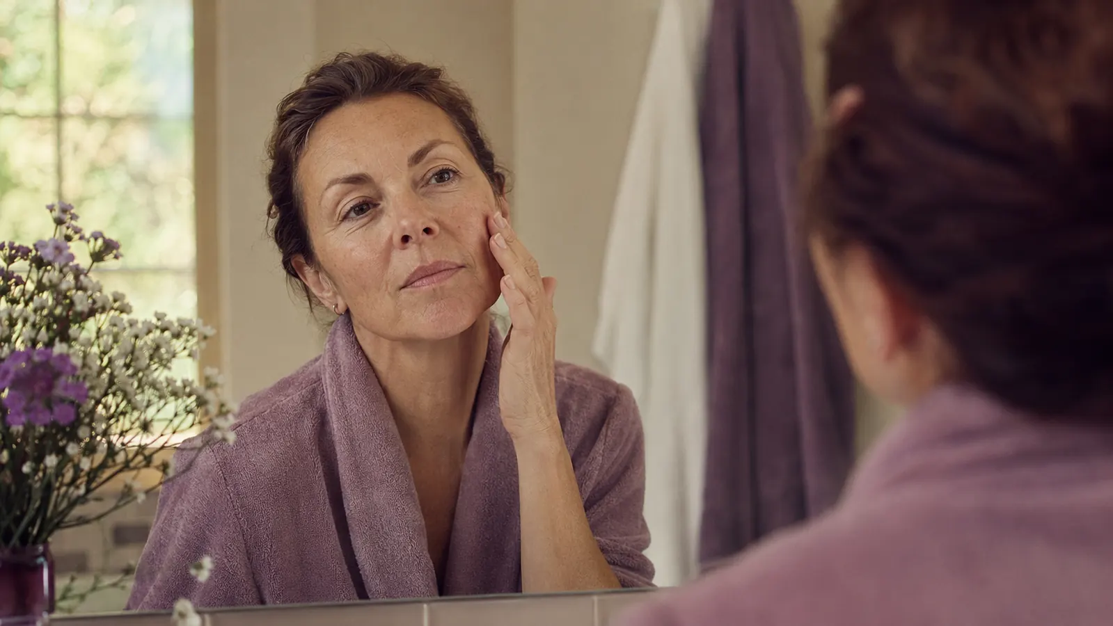 How to Fix Dry, Flaky Skin With Squalane Oil (Step-by-Step)