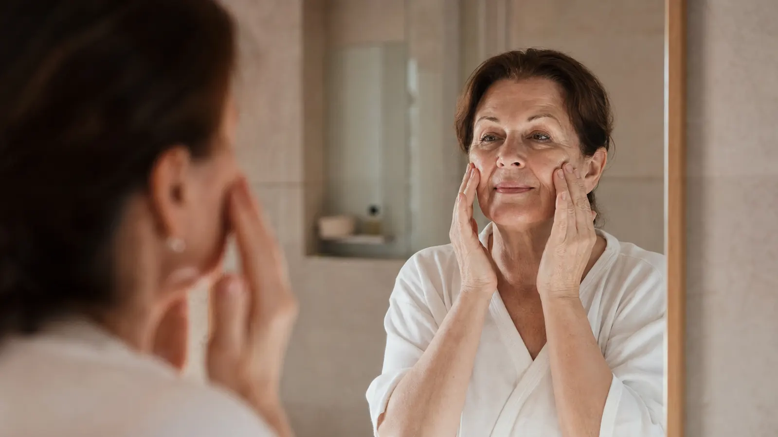 Squalane Oil vs Rosehip Oil: Which Facial Oil Actually Restores Glow?